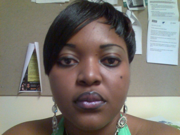 Mua - click for next photo